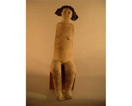 Dame assise